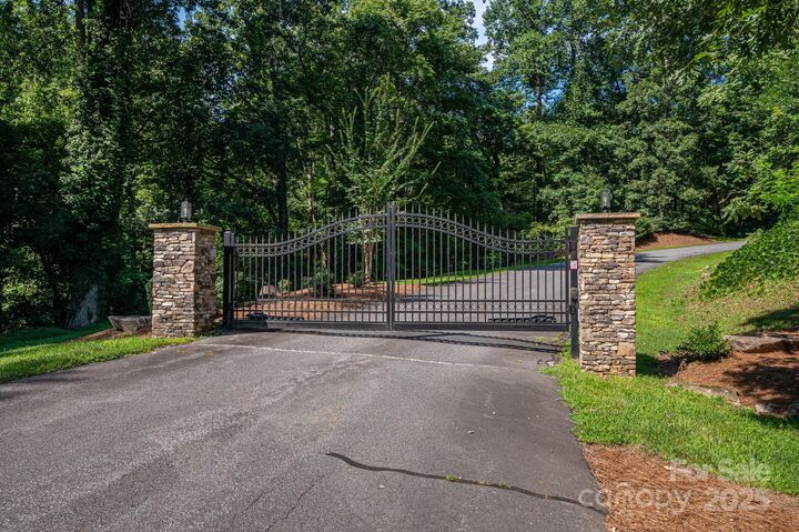 Property Photo:  32 Highland Drive  NC 28746 