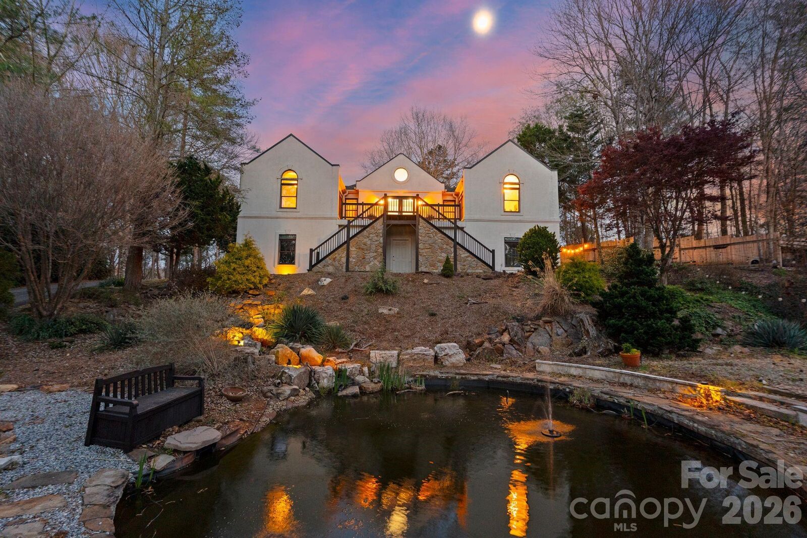 Property Photo: 214 Ridgeway Drive NC 28681