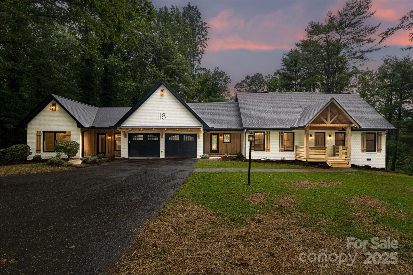 Property Photo:  118 Rugby Forest Lane  NC 28791 