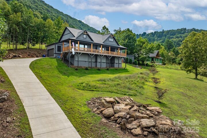 11 Farm Cove Lane  Leicester NC 28748 photo