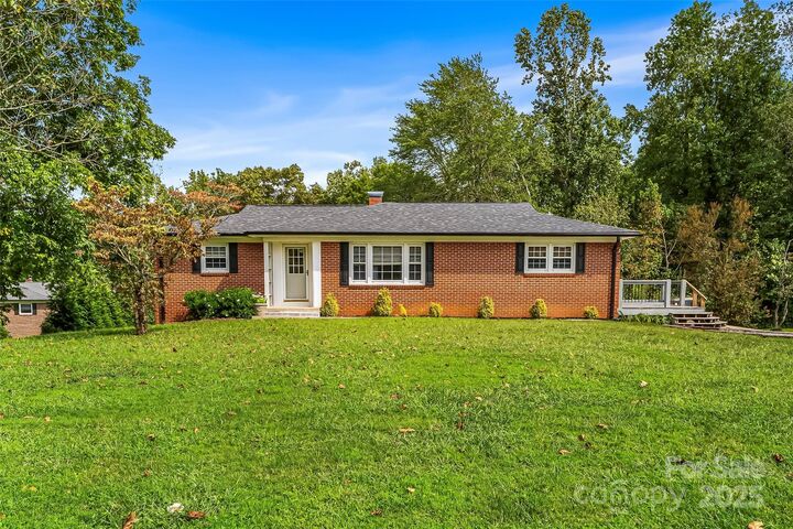 Property Photo: 713 Bounous Street NW NC 28690