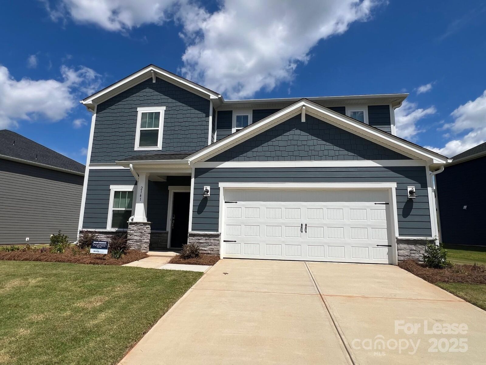 Property Photo:  2141 Sunflower Circle  NC 28658 