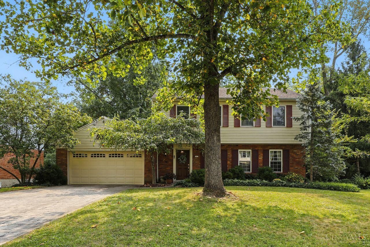 Property Photo:  9416 Shadyoak Court  OH 45231 