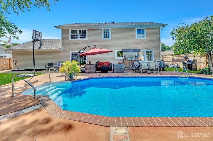 41 10th Avenue  Monroe NJ 08831 photo