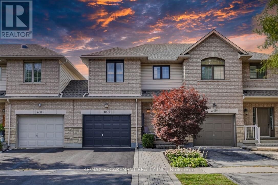 Property Photo: 4005 Alexan Crescent ON L7M 5A8