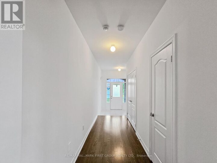 Property Photo: 275 Shadow Place ON L1V 7H7