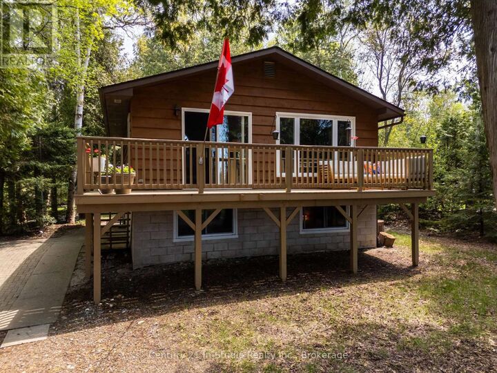 24 Miramichi Bay Road  Saugeen Shores ON N0H 2C6 photo