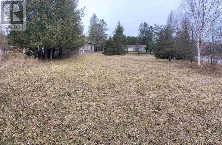 Property Photo:  1310 Maple St  ON P0R 1G0 