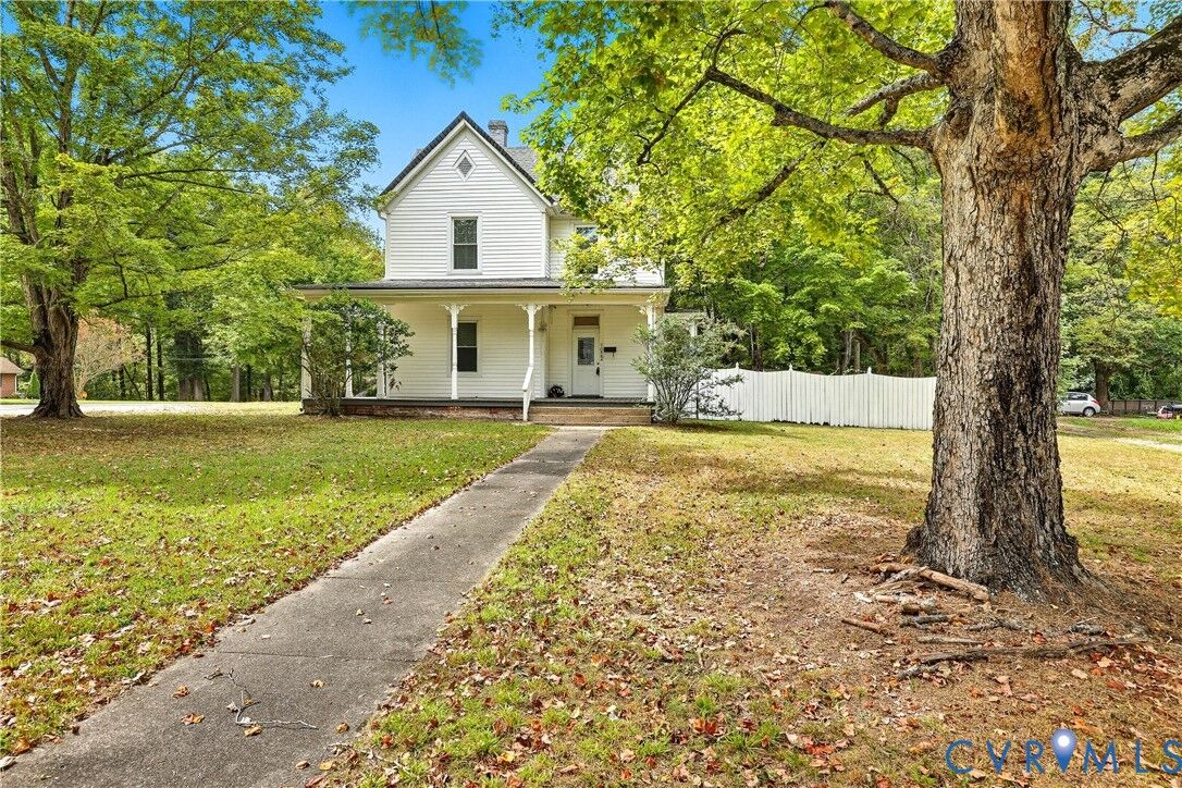 Property Photo:  1022 S Main Street  VA 23824 