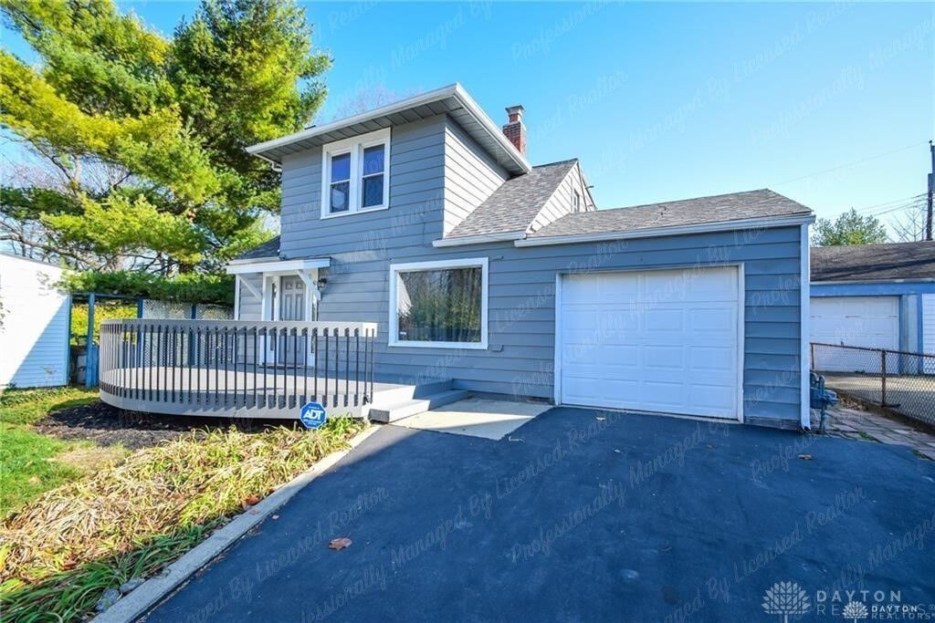 Property Photo: 2926 Robin Road OH 45409