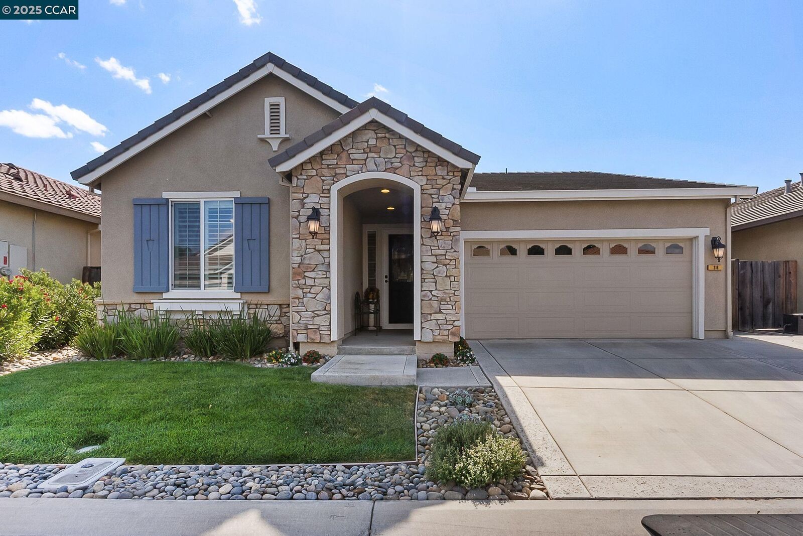 Property Photo:  38 Outrigger Way  CA 94505 