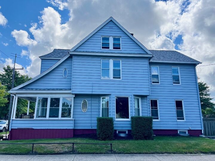 Property Photo: 402 Myrtle Street PA 16507