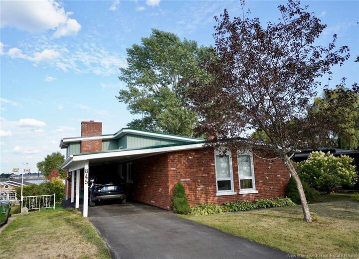 845 O'Neil Avenue  Bathurst NB E2A 2L2 photo