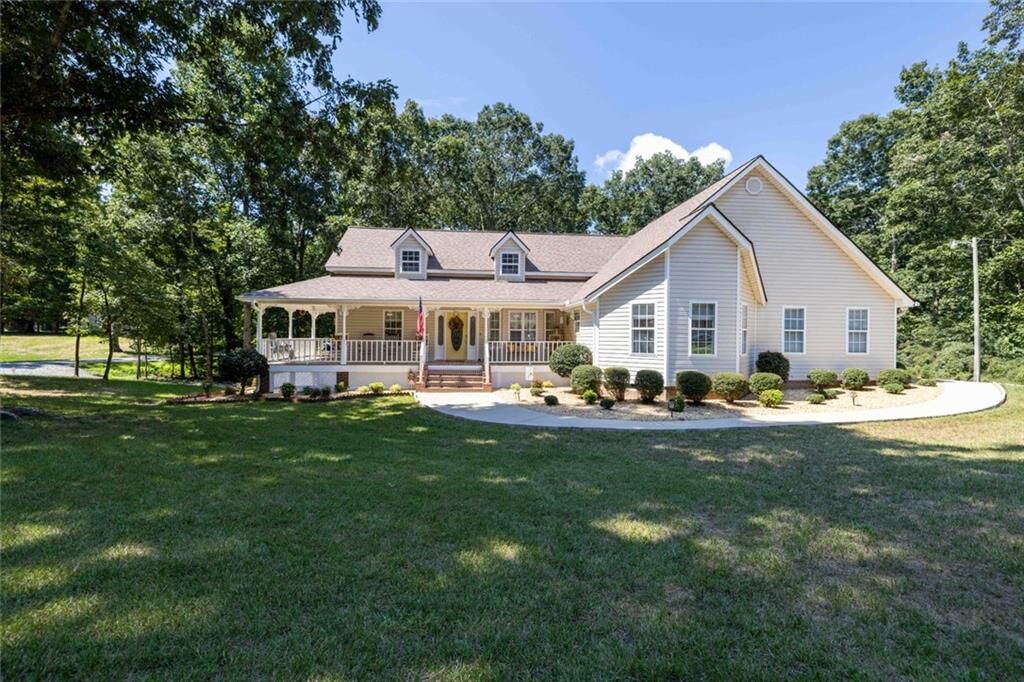 Property Photo:  2851 Woodbriar Drive  GA 30506 