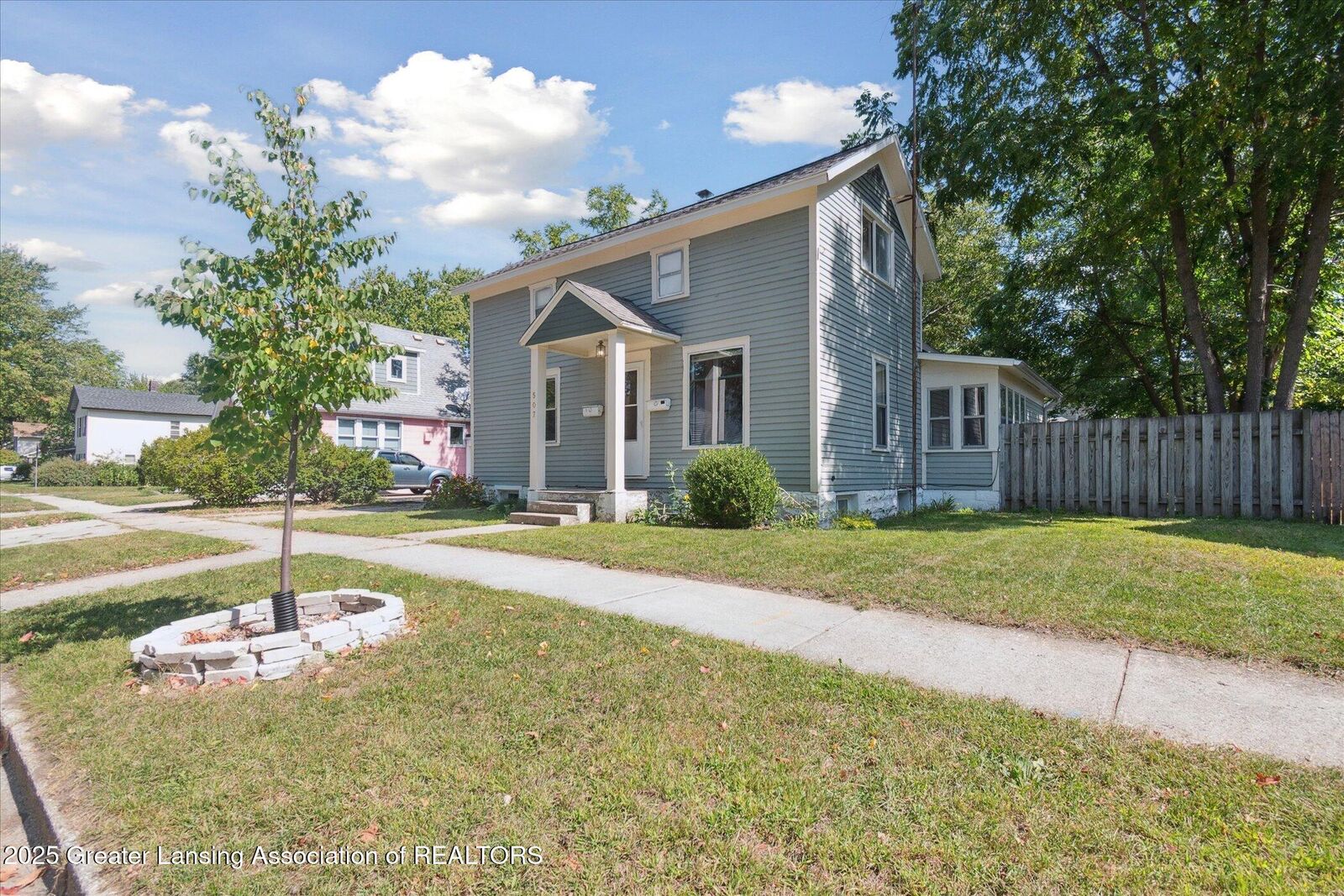 Property Photo: 507 S Franklin Street MI 48858