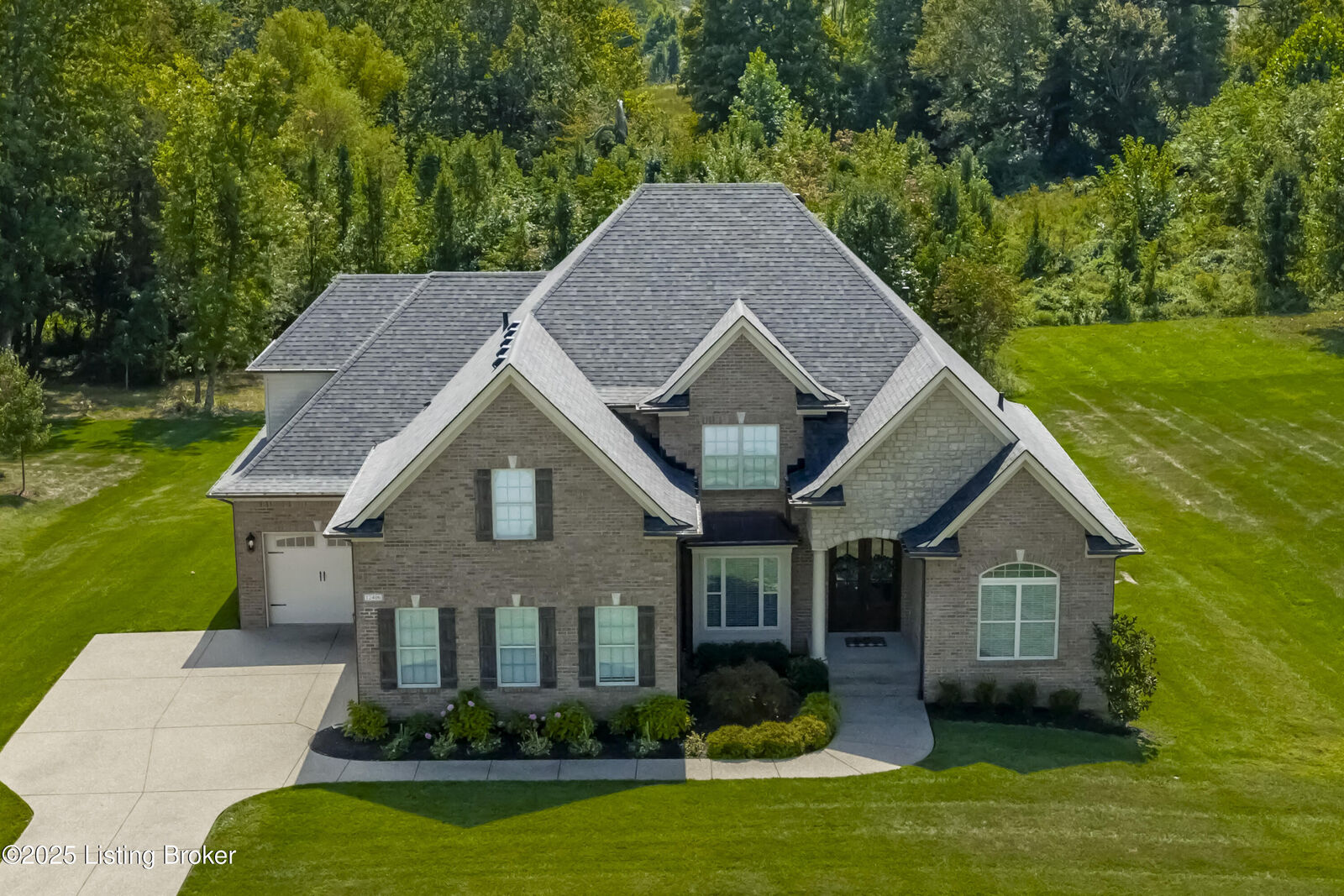 Property Photo: 12406 Poplar Woods Dr KY 40026