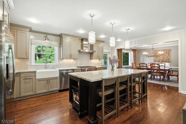 Property Photo:  15 Catalpa Rd  NJ 07960 