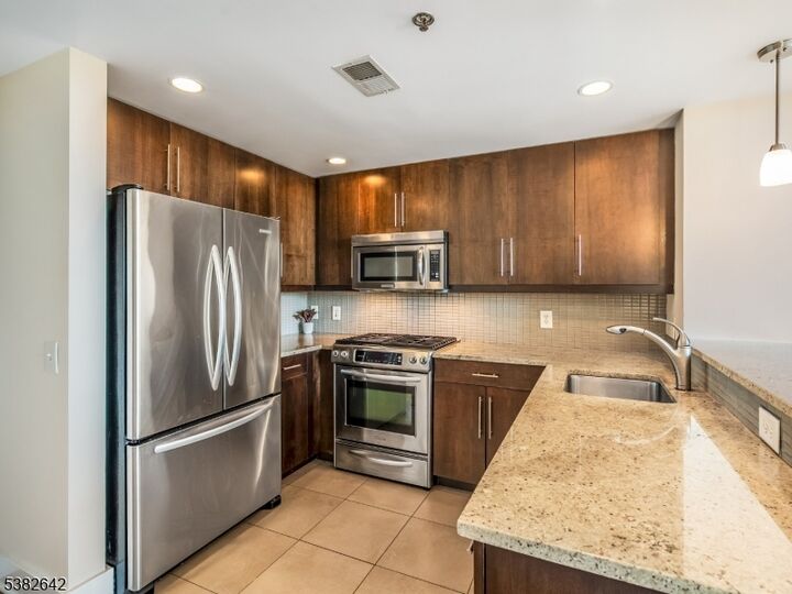 Property Photo:  800 Jackson St 604  NJ 07030