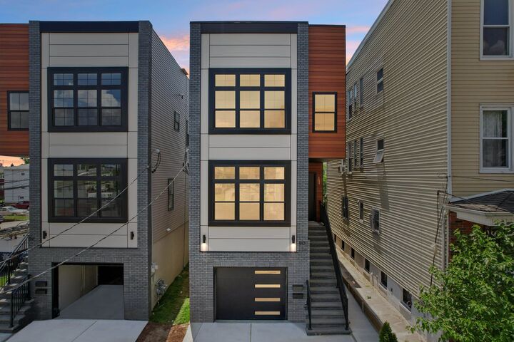 90 East 27th St 2  Bayonne NJ 07002 photo