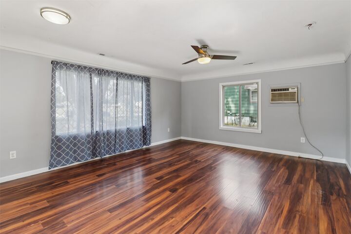 Property Photo:  1431 E 15th Street  IA 50316