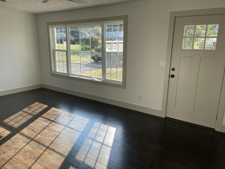 Property Photo:  203 Lakeview Circle  TN 37708 