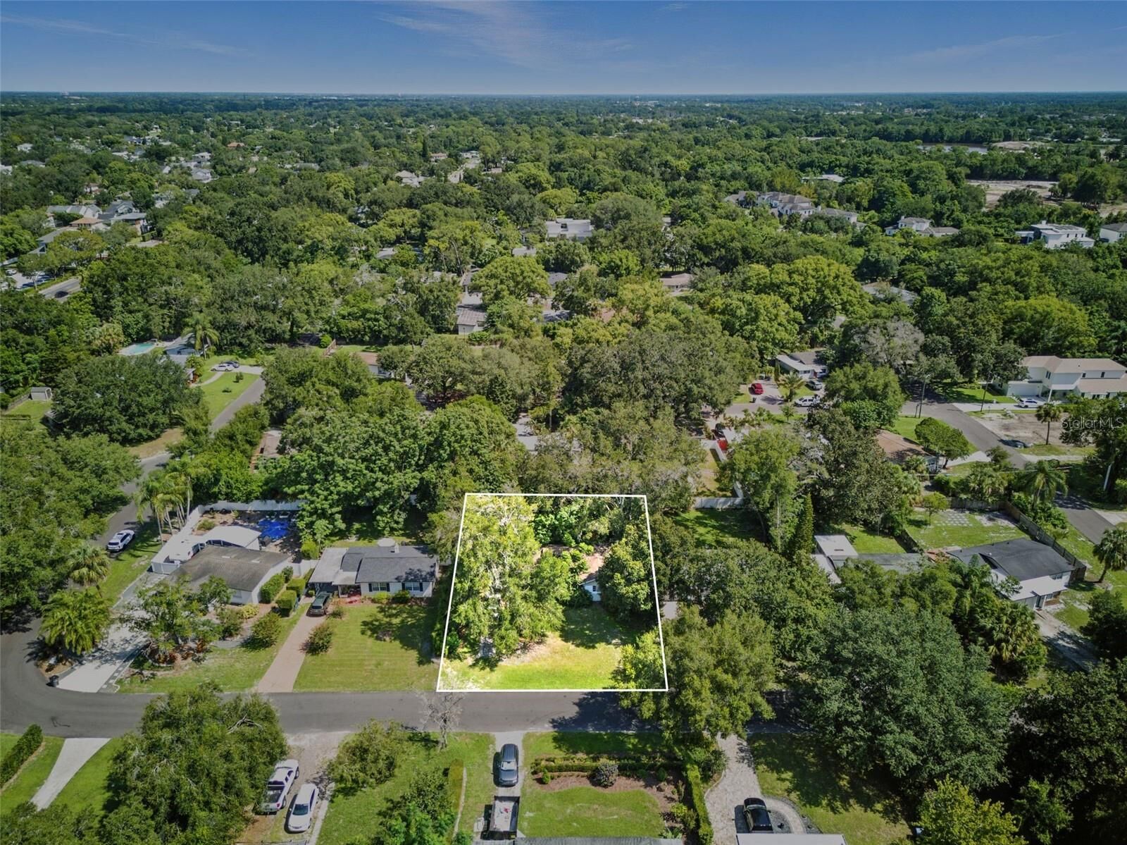 Property Photo: 1809 Palmer Avenue FL 32792