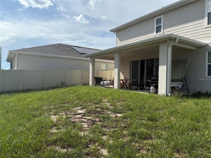 Property Photo: 1092 Sugarwood St FL 33837