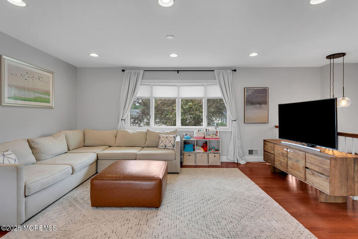 Property Photo:  139 Statesir Place  NJ 07701 