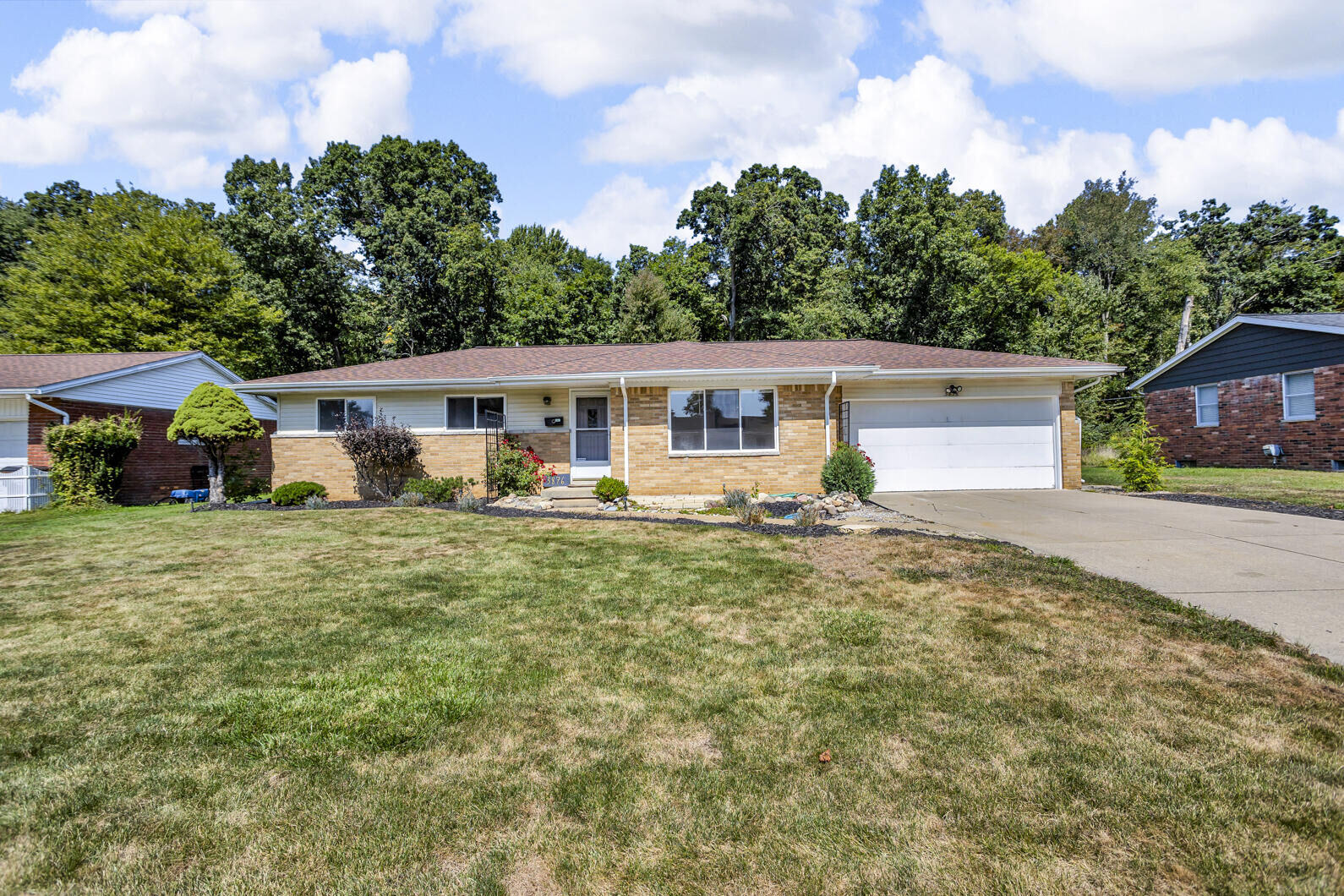 Property Photo:  3876 Mayfield Drive  MI 49203 