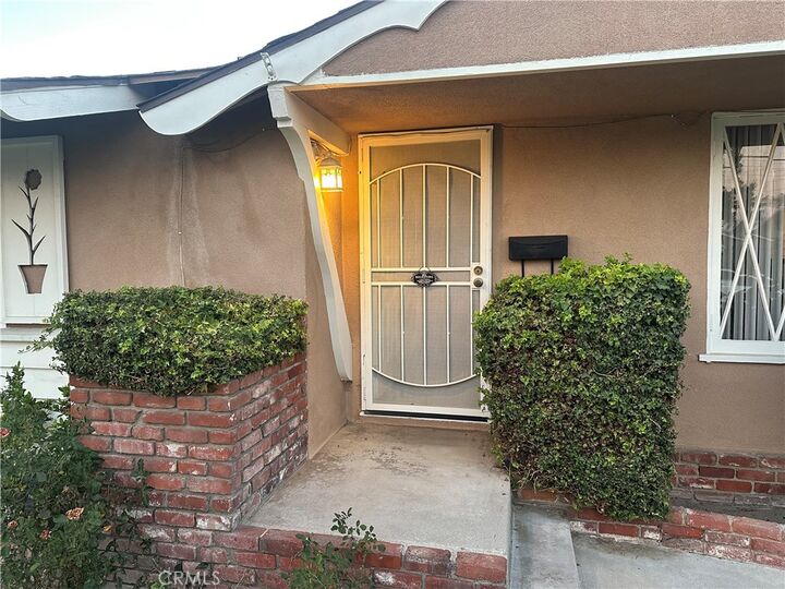 Property Photo:  715 S Macduff Street S  CA 92804 