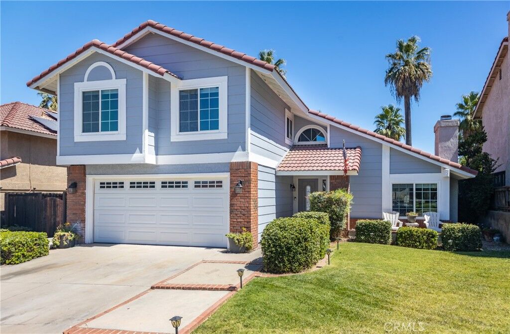 Property Photo:  220 Eastpark Lane  CA 92374 