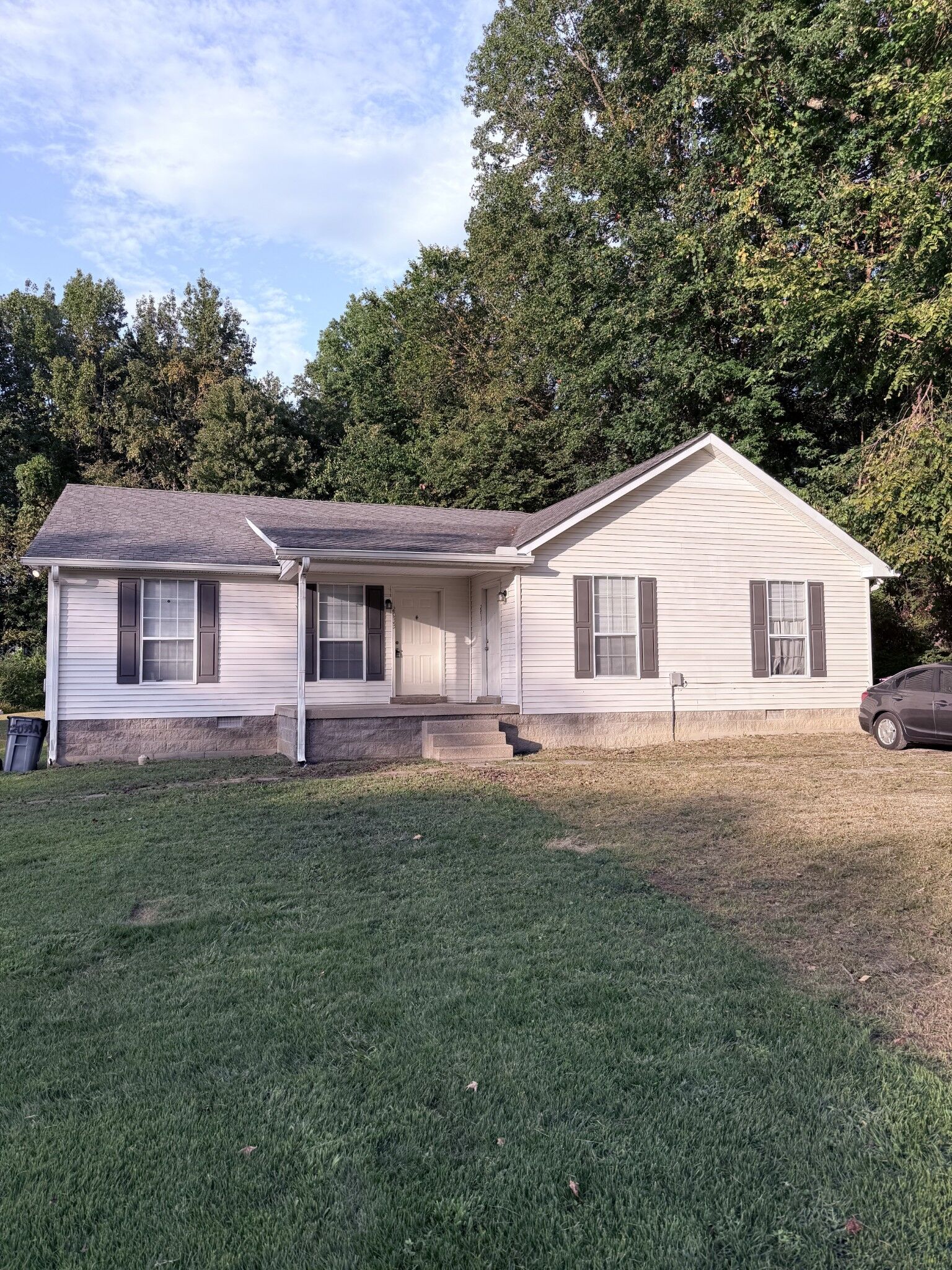Property Photo:  2033 Old Greenbrier Pike  TN 37073 