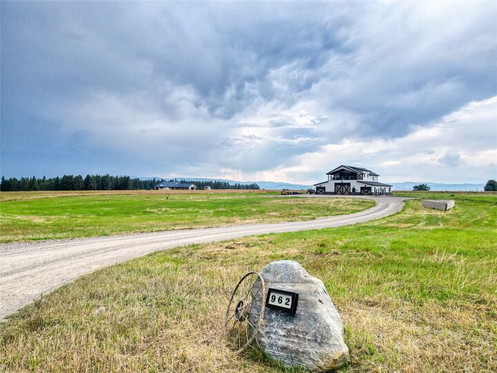 Property Photo: 962 White Fawn Lane MT 59901