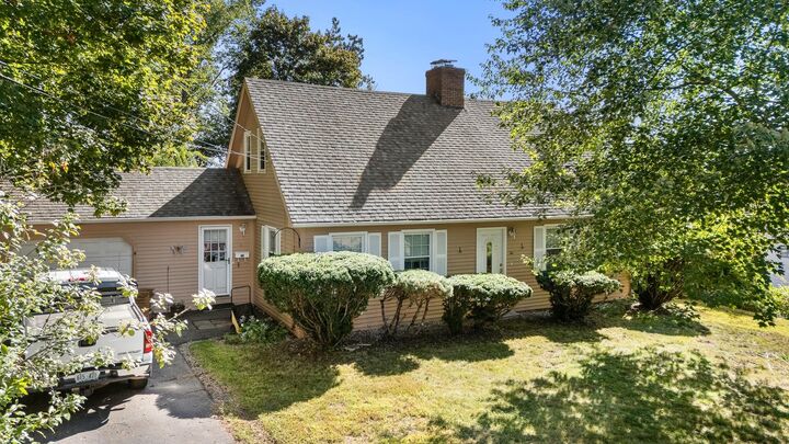 Property Photo:  2 Kensington Road  NH 03301