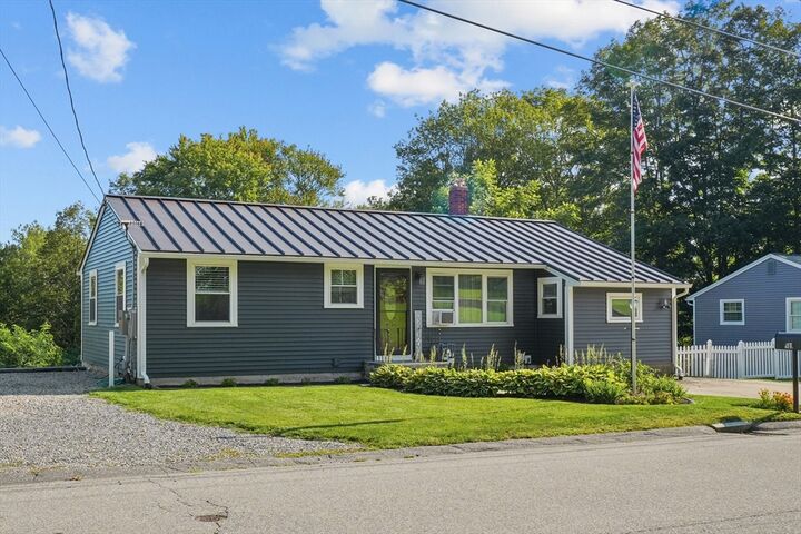 Property Photo:  109 Gile St  MA 01830 