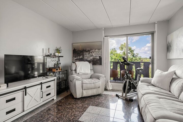 Property Photo: 10 Main St 507 MA 01702