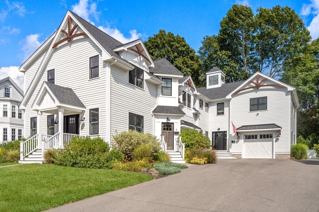 Property Photo: 10 Lincoln Street 10 MA 01760