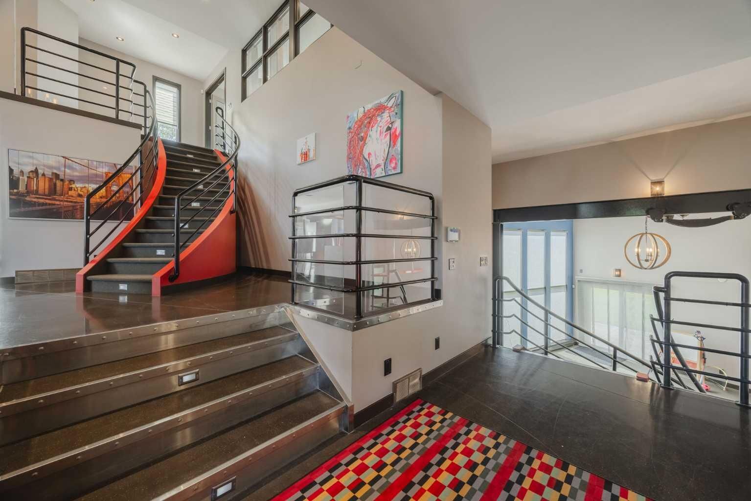 Photo de la propriété:  43 Westbluff Place  AB T3Z 3N9