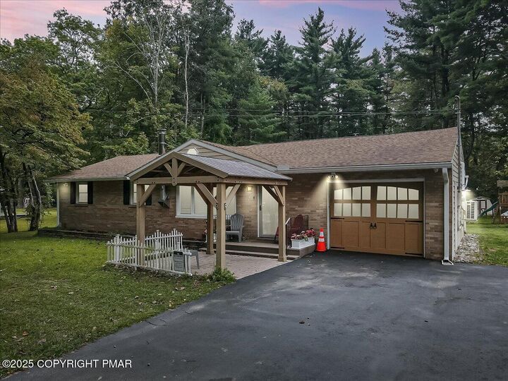 Property Photo: 259 Tanite Road PA 18360