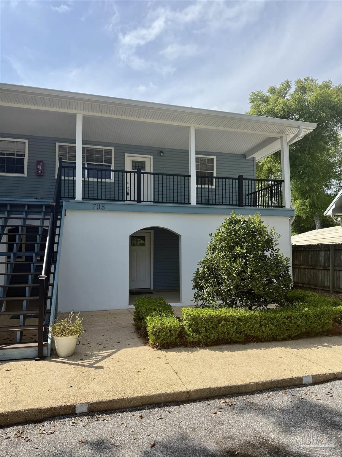 Property Photo: 708 Bayshore Dr #4 FL 32507