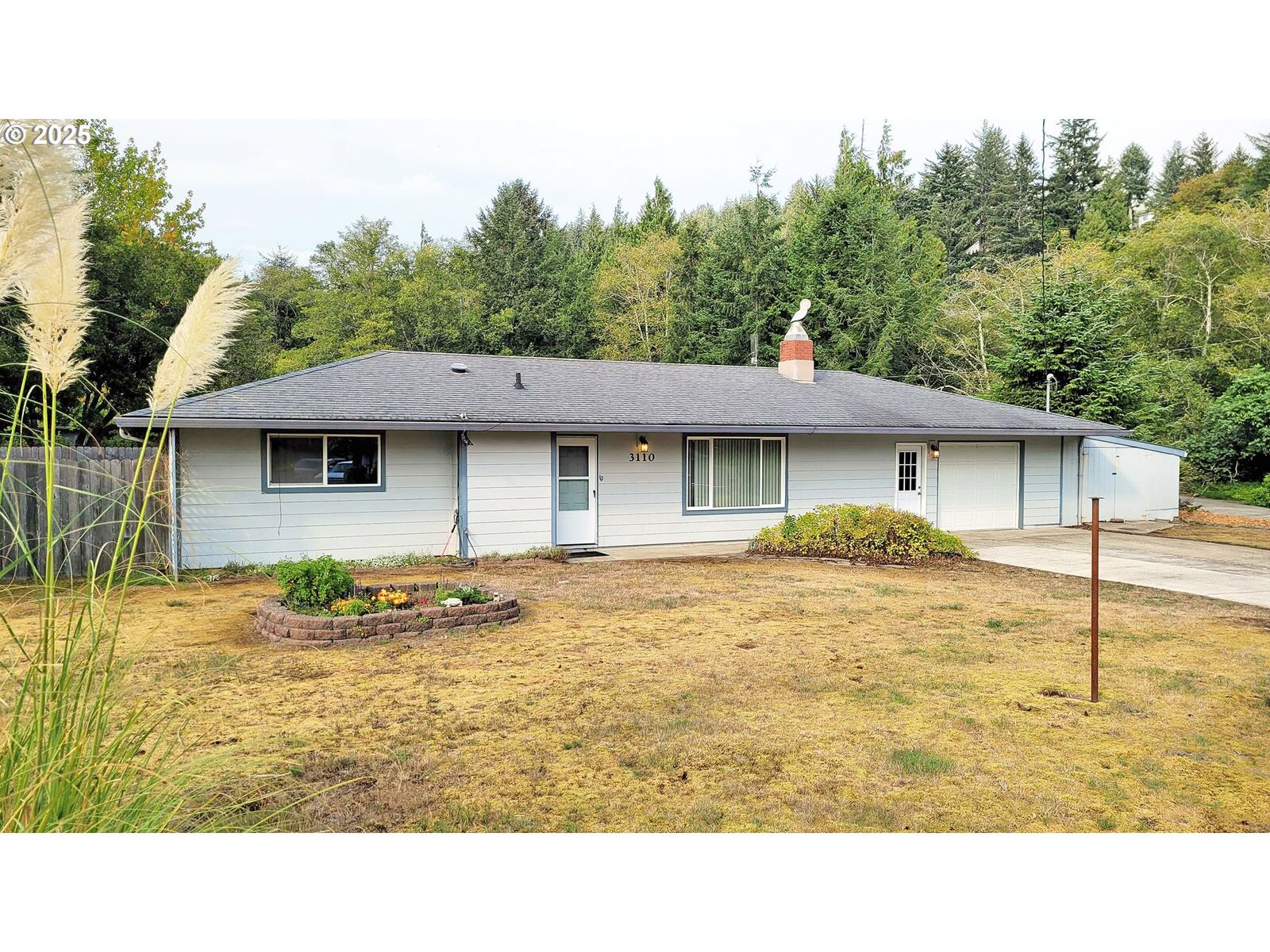 Property Photo:  3110 Munsel Lake Rd  OR 97439 