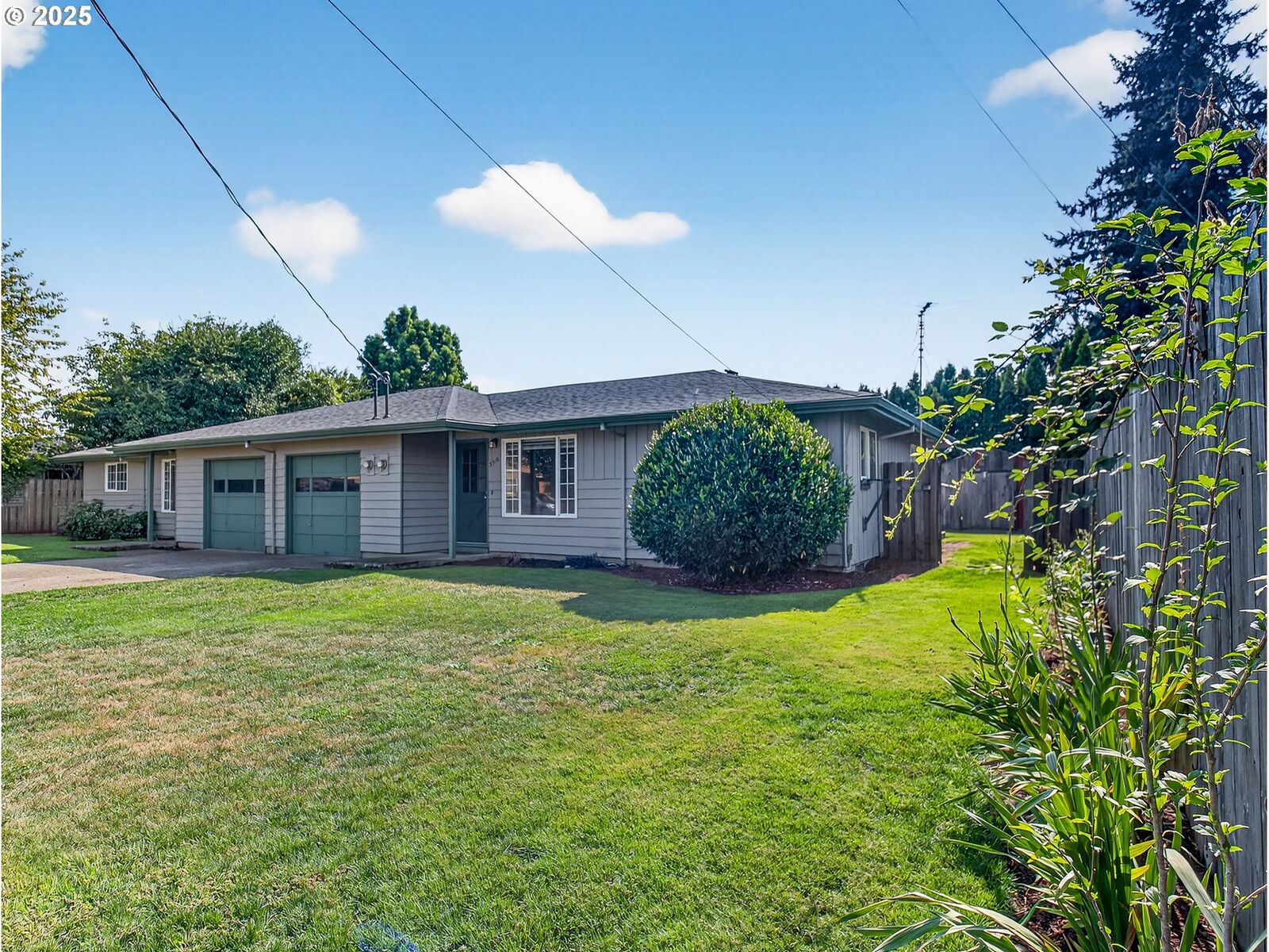 Property Photo: 3316 G St 2 OR 97032