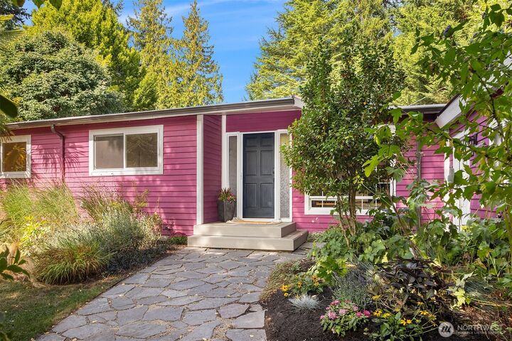 1552 N 128th Street  Seattle WA 98133 photo