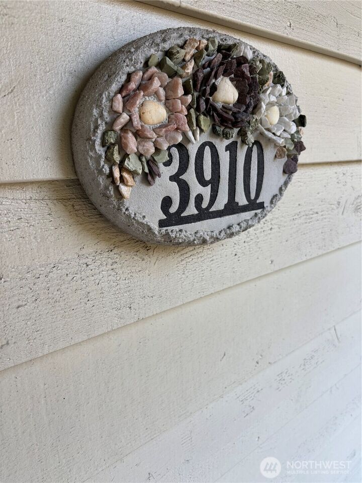 Property Photo: 3910 S 345th Street WA 98001