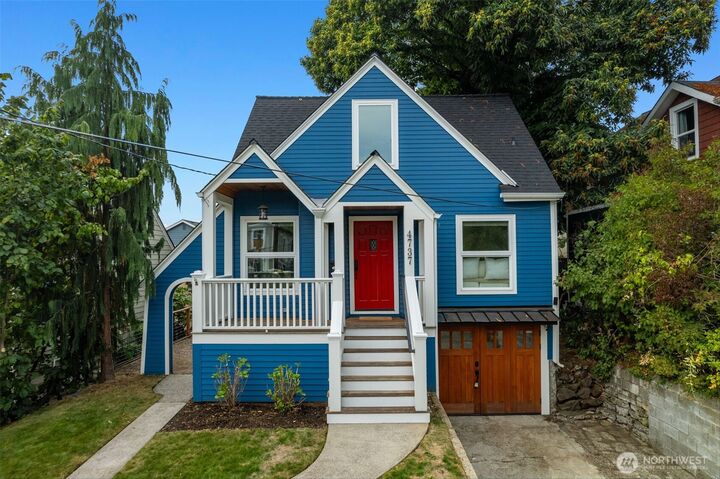 4737  34th Ave  NE  Seattle WA 98105 photo