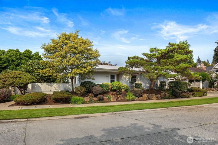 Property Photo: 4100 NE Surber Drive WA 98105