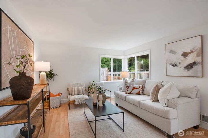 Property Photo: 8149 SW 34th Avenue SW WA 98126