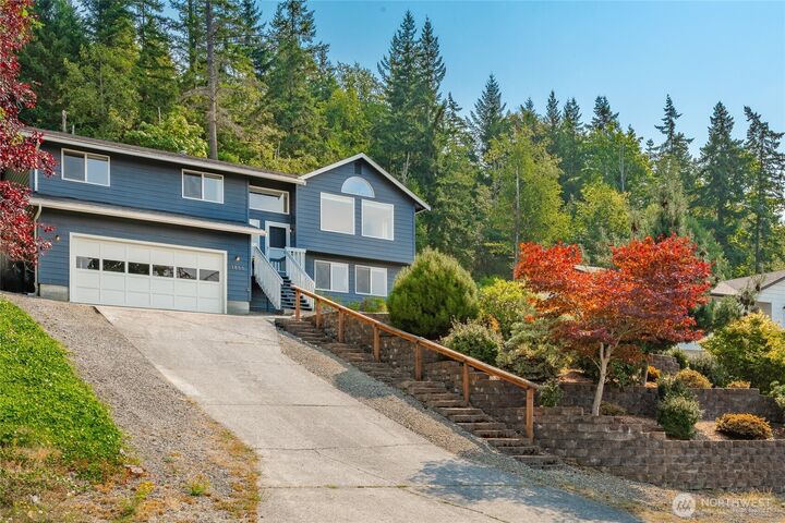 Property Photo:  3856  Gala Loop  WA 98226 