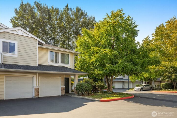 Property Photo: 23333 59th Place S 16-5 WA 98032