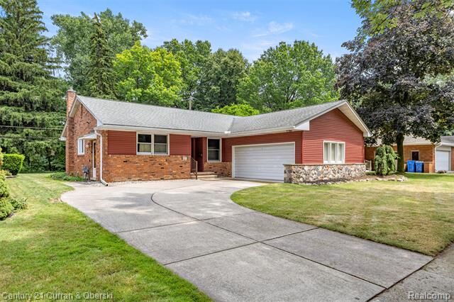 Property Photo: 6200 Burger Street MI 48127